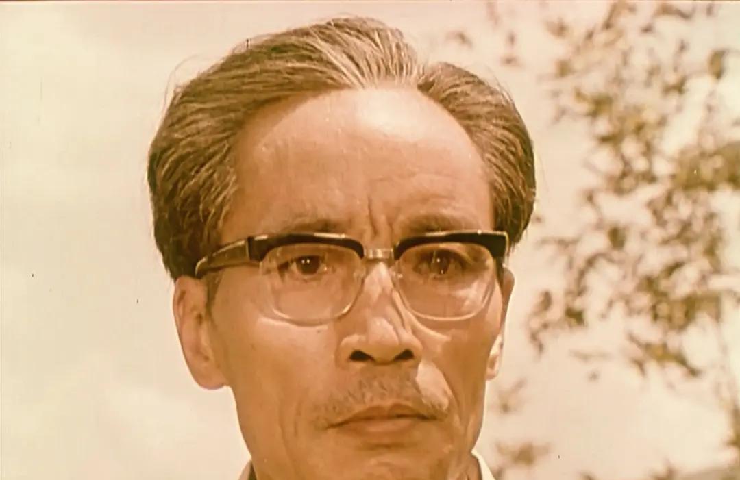 英健朗
